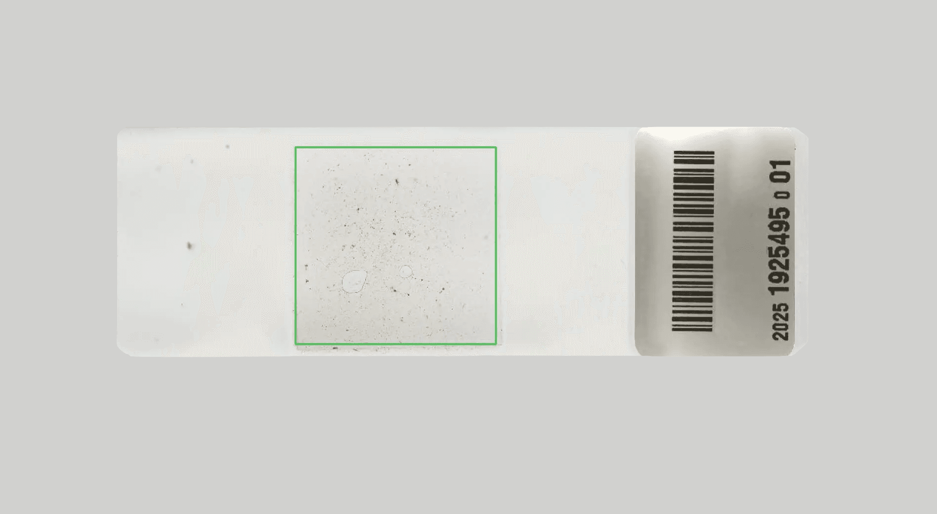 ParaScout AI feature showing automated coverslip position detection on a barcoded microscope slide, ensuring correct sample scanning